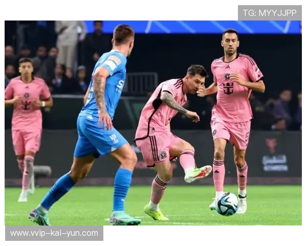 迈阿密国际反抢成功，梅西立刻起脚