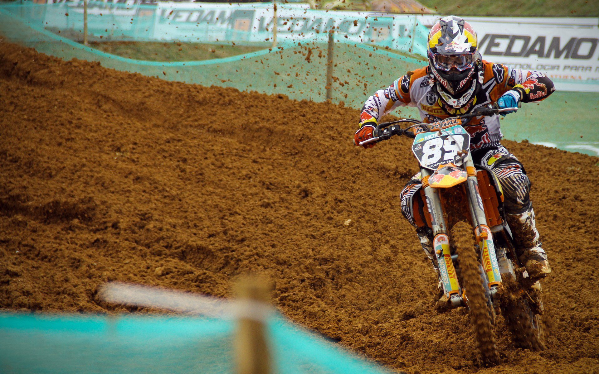 网球混双赛场惊喜连连，新搭档默契十足，混双网球比赛怎么制胜